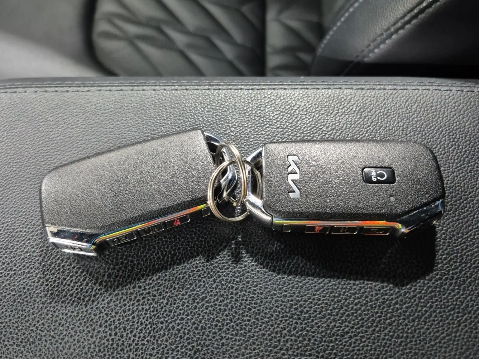 Keys/Fobs/Manual Photo