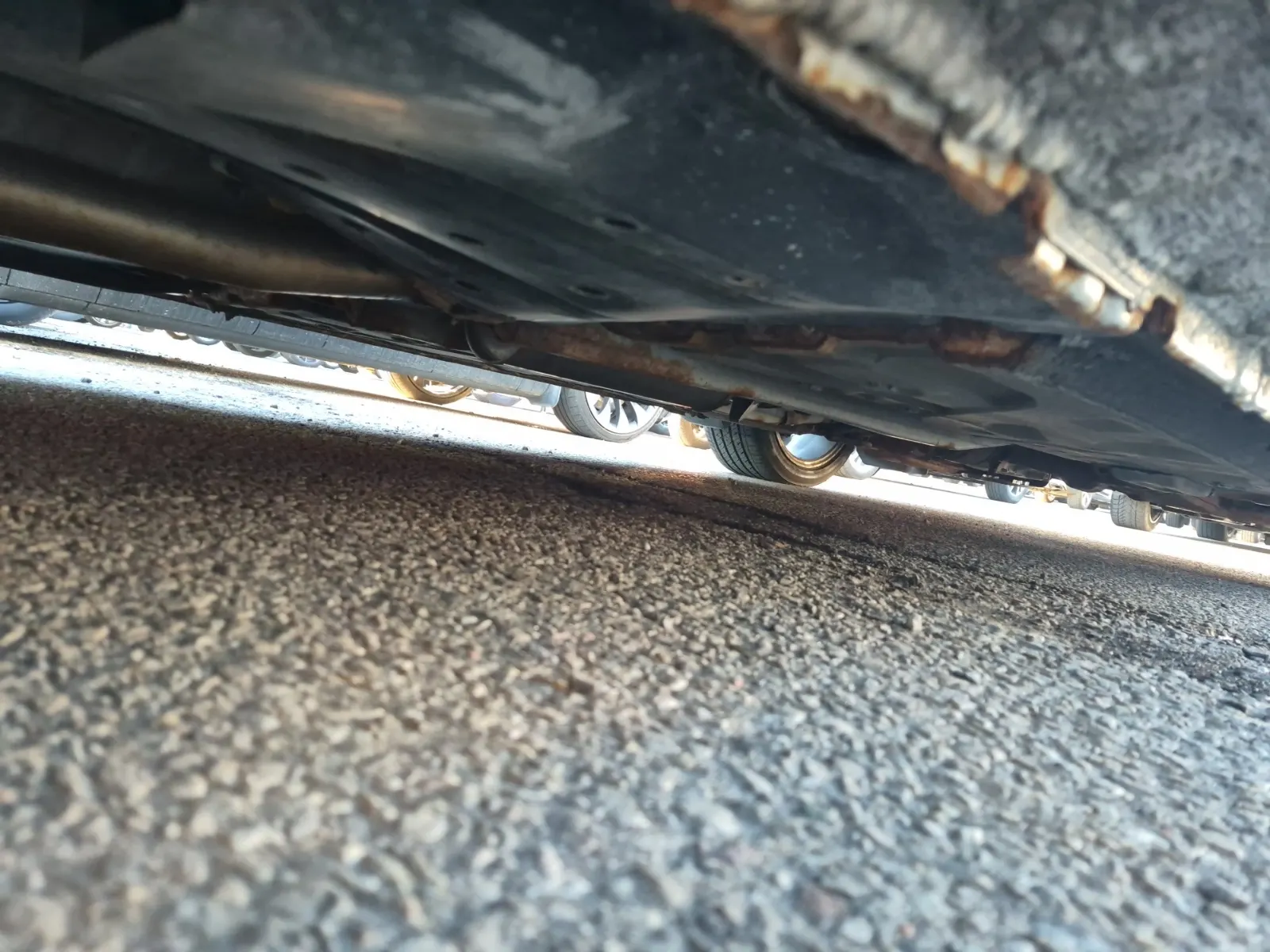 Undercarriage - Passenger Photo