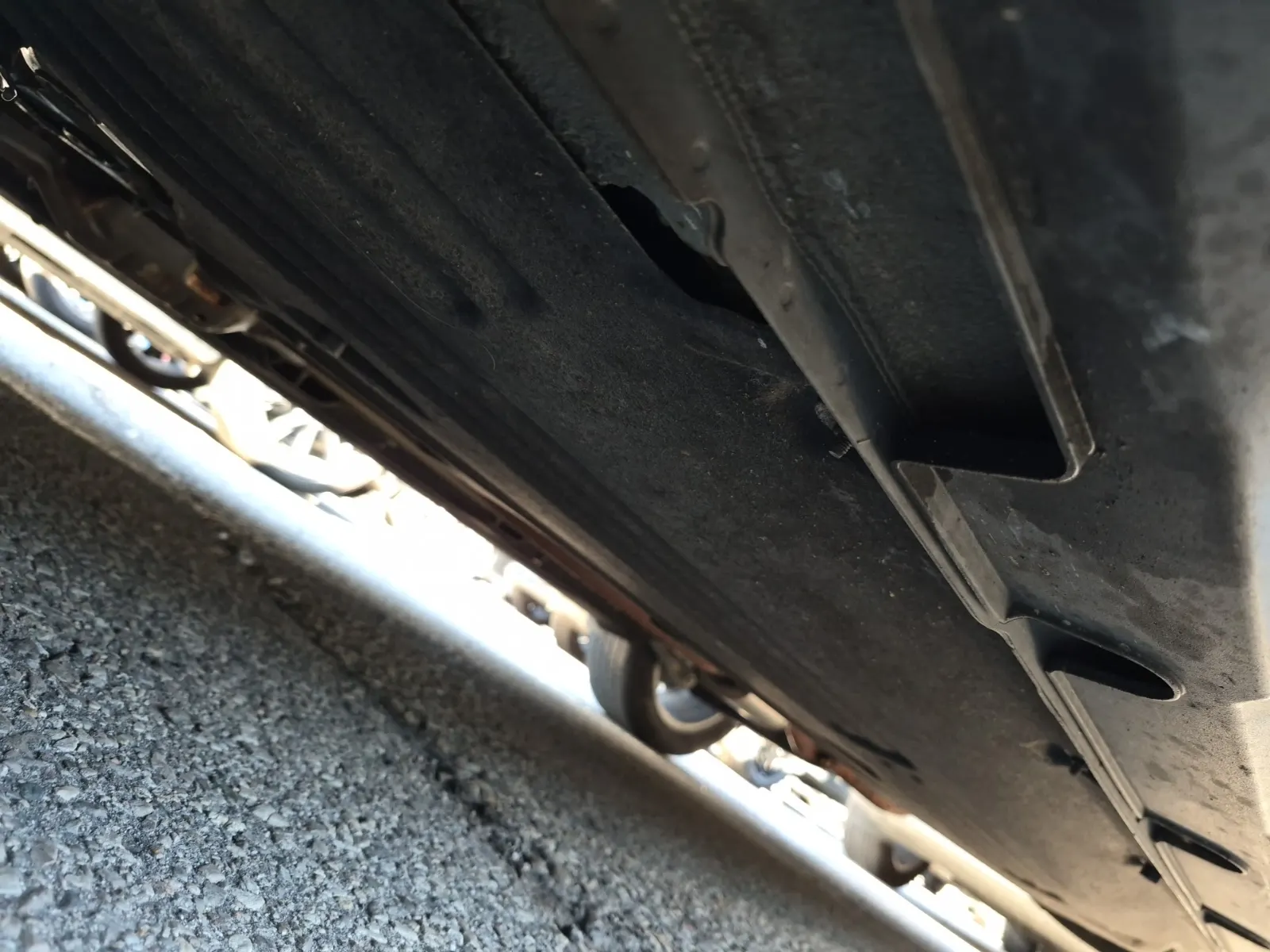 Undercarriage - Driver Photo