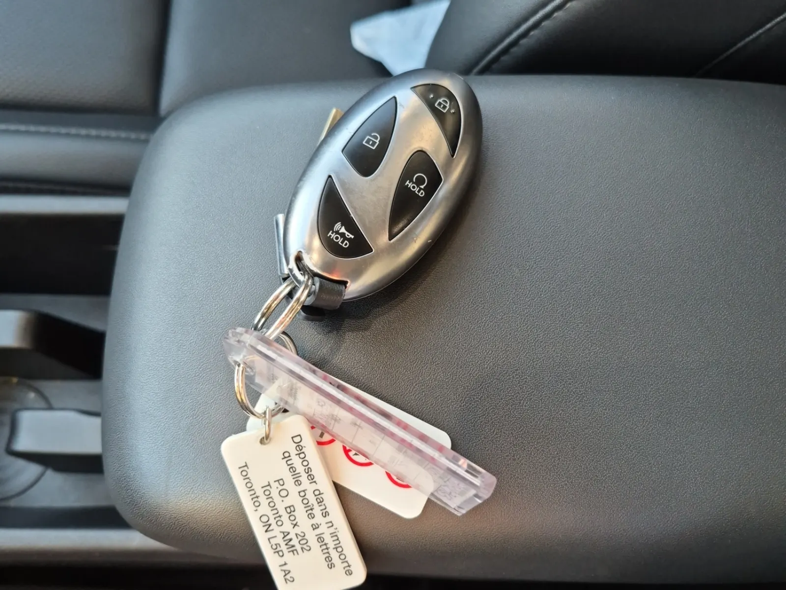 Keys/Fobs/Manual Photo