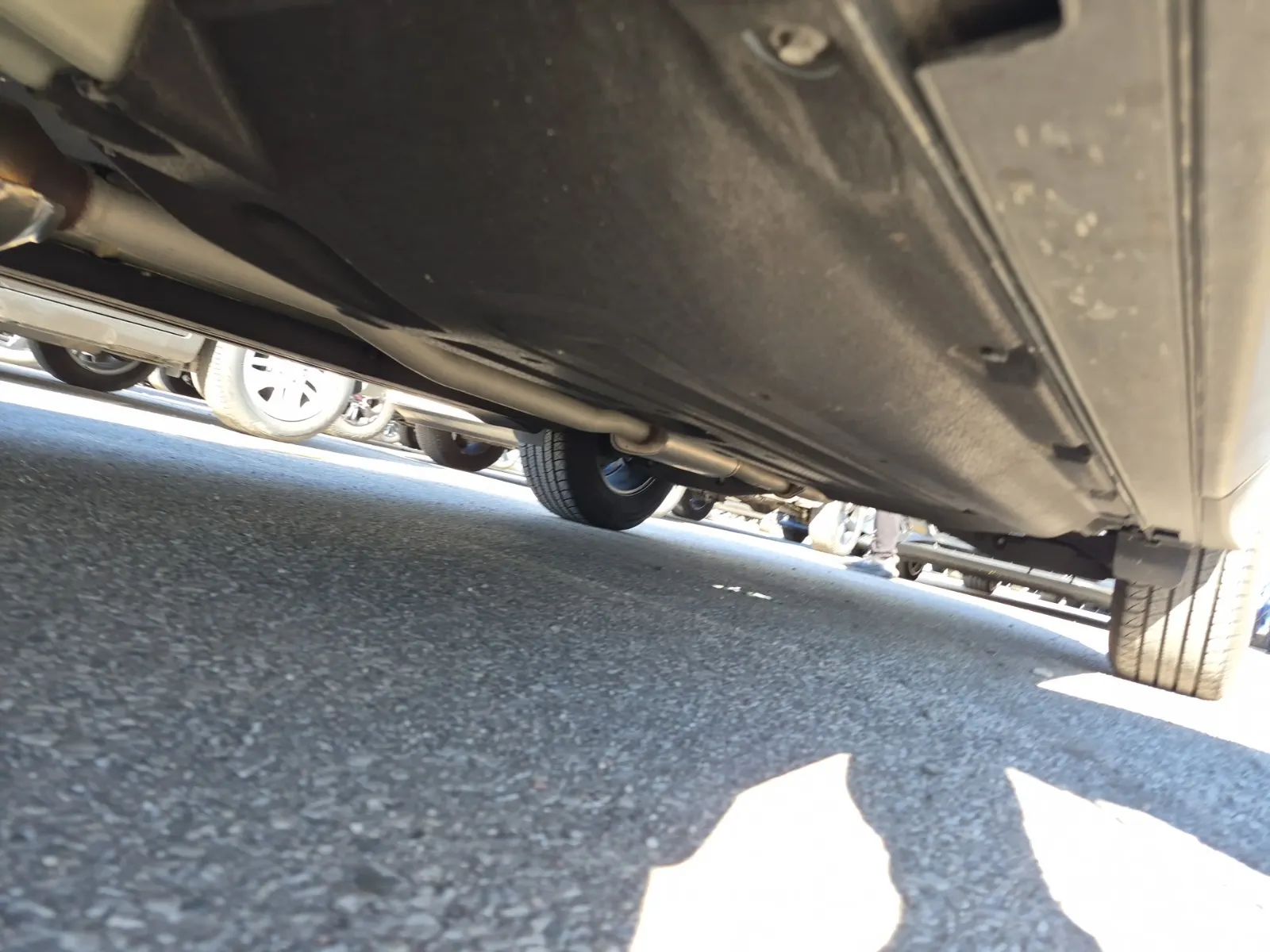 Undercarriage - Driver Photo