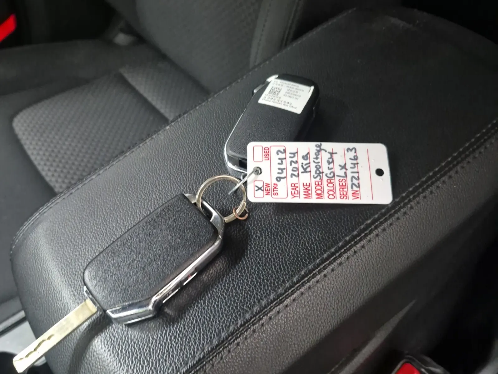 Keys/Fobs/Manual Photo