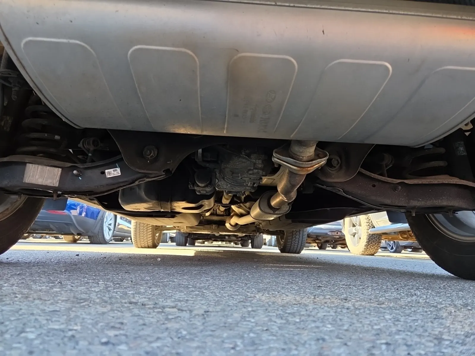 Undercarriage - Rear Photo