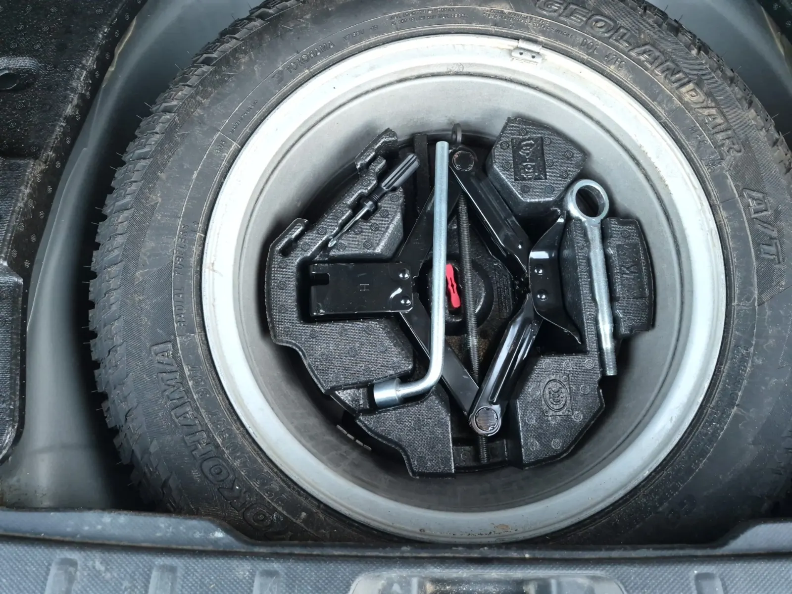 Spare Tire & Wheel Photo