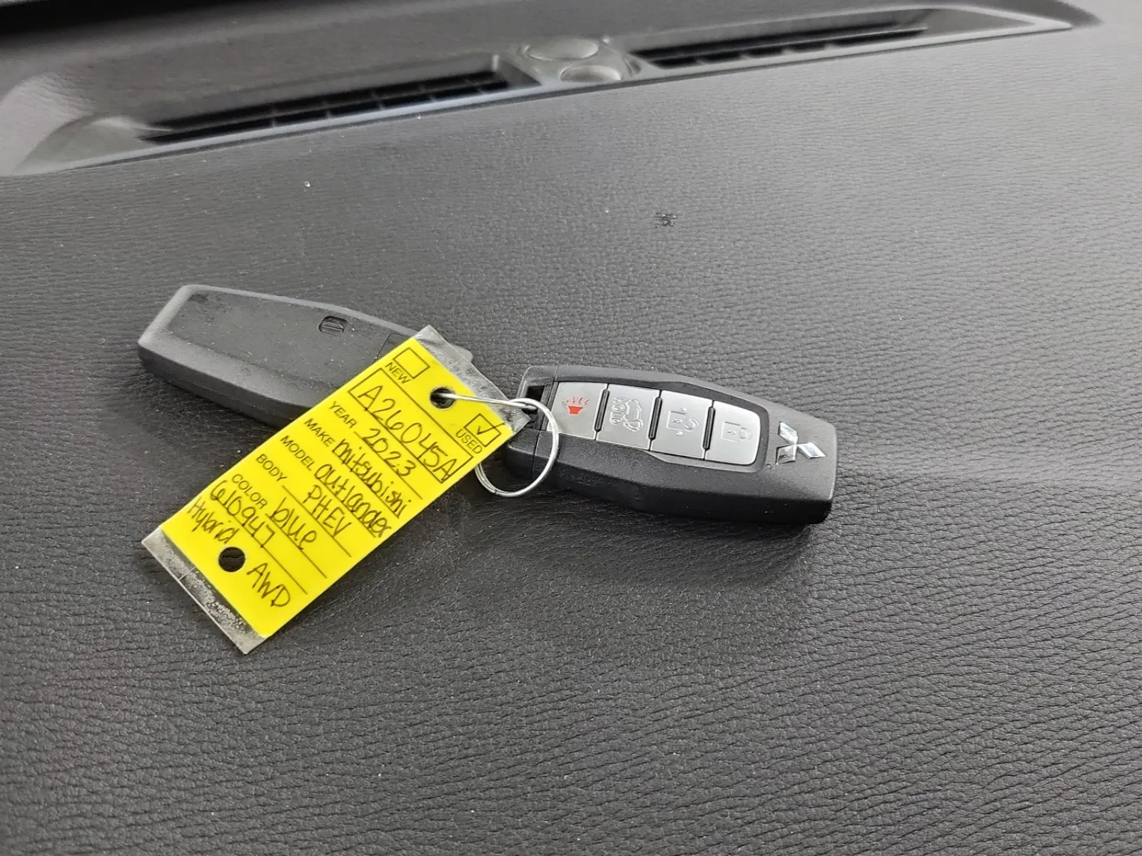 Keys/Fobs/Manual Photo