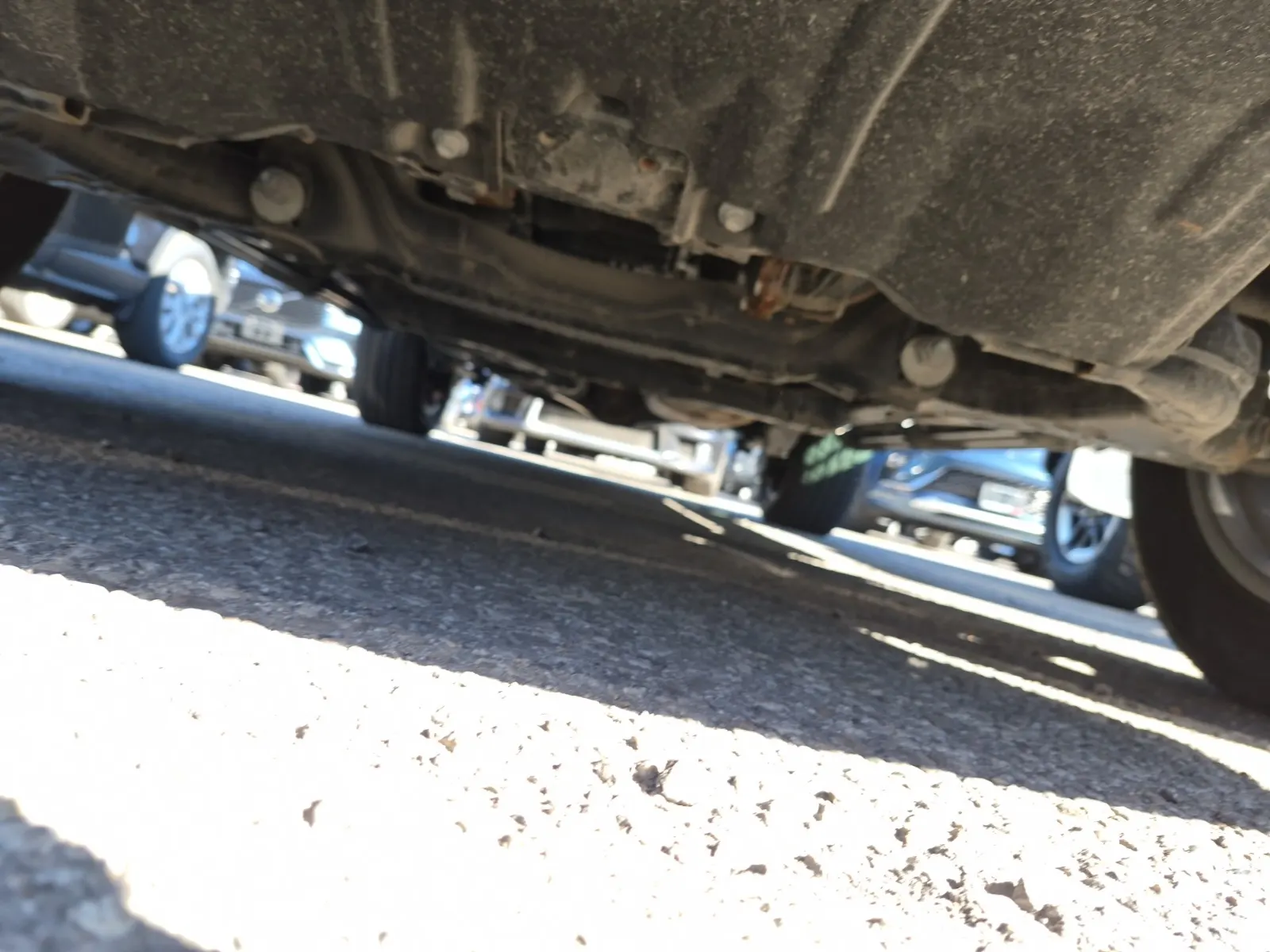 Undercarriage - Front Photo