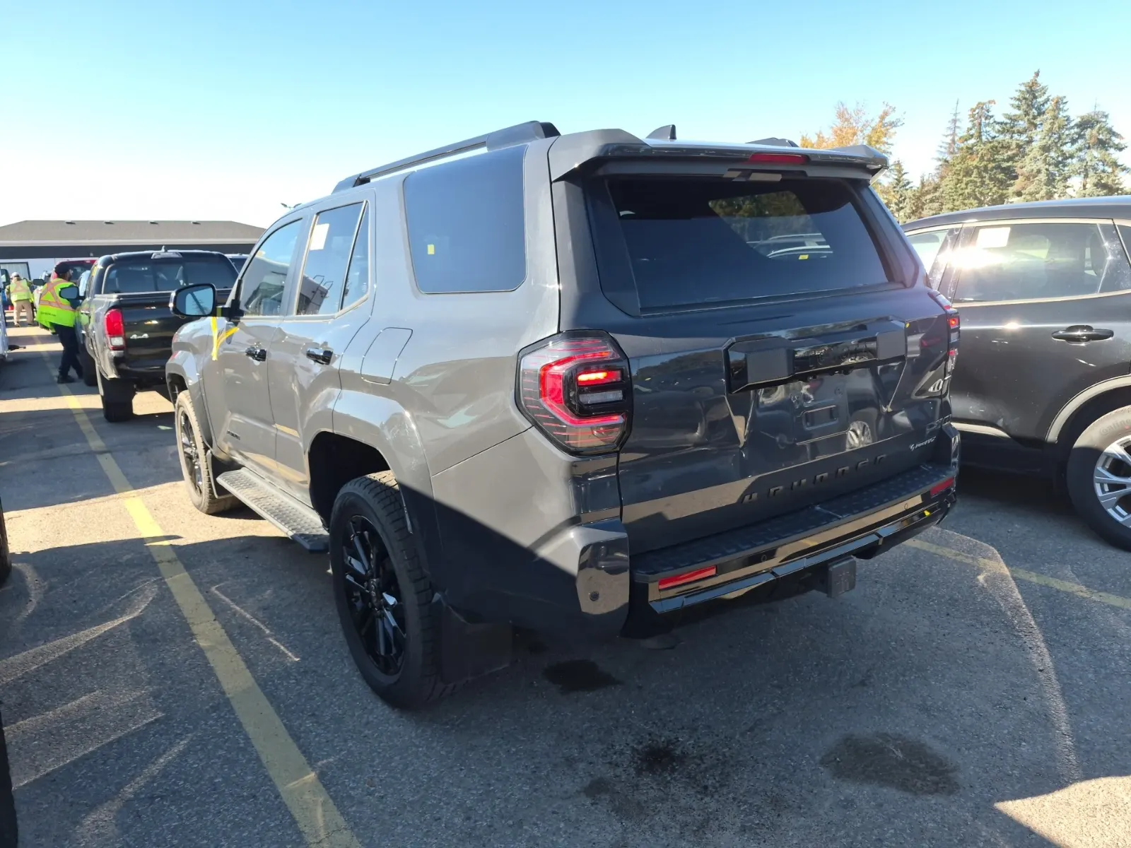 Driver Rear 3/4 Photo