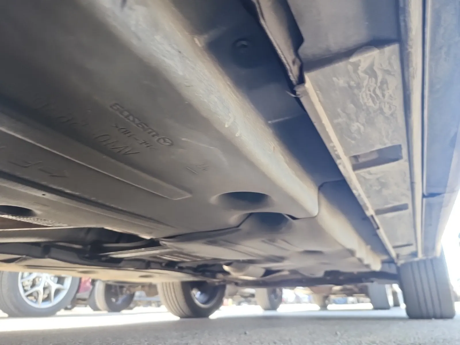Undercarriage - Passenger Photo