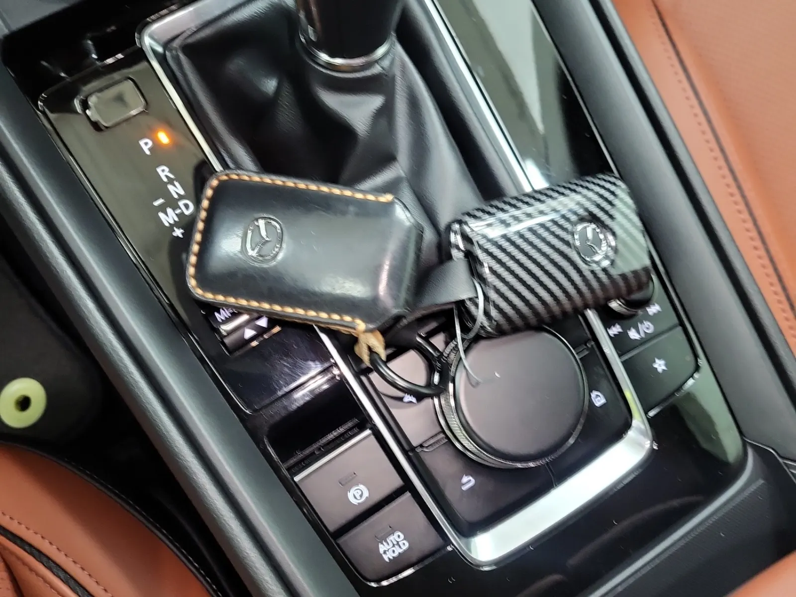 Keys/Fobs/Manual Photo