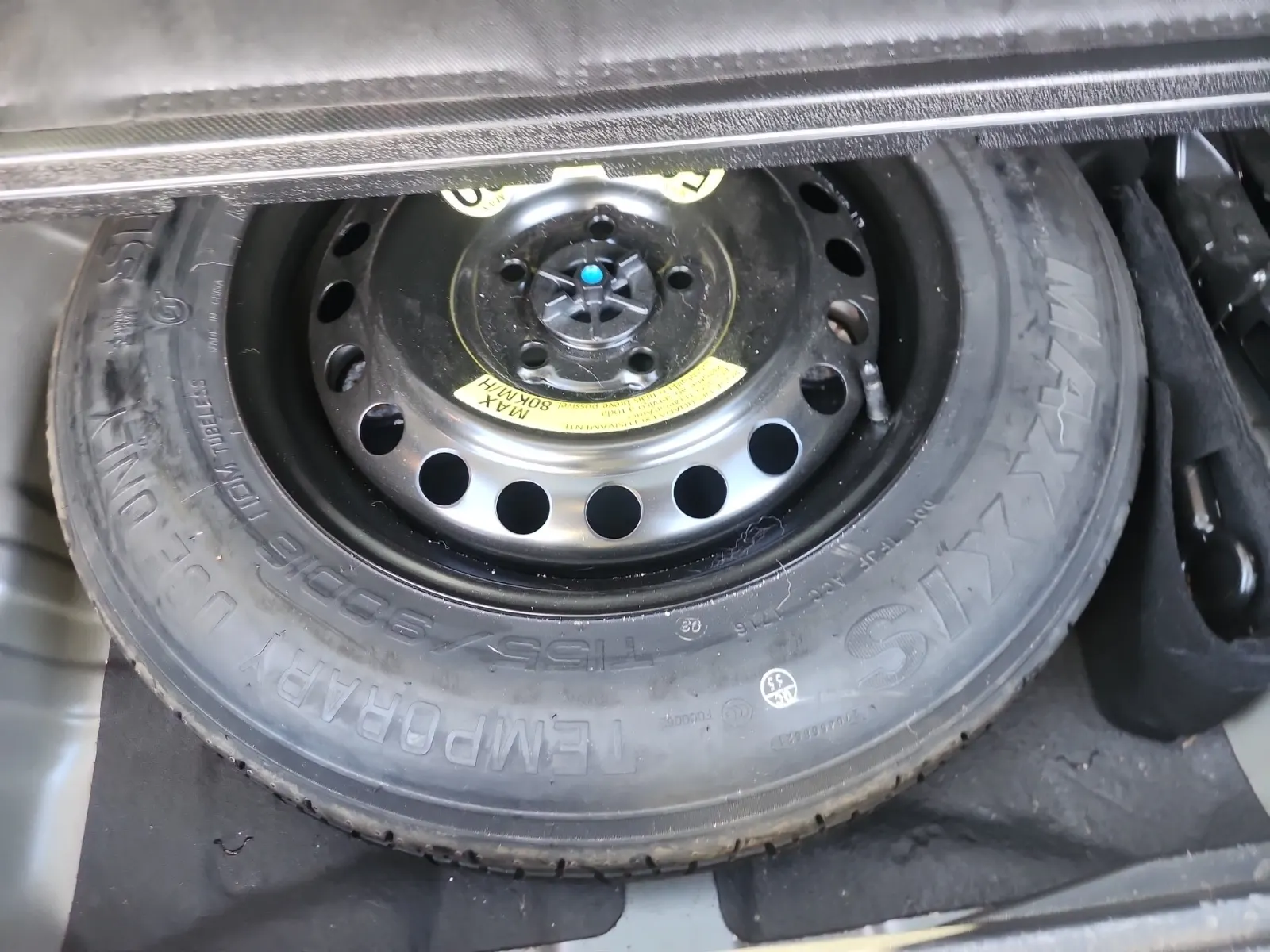 Spare Tire & Wheel Photo
