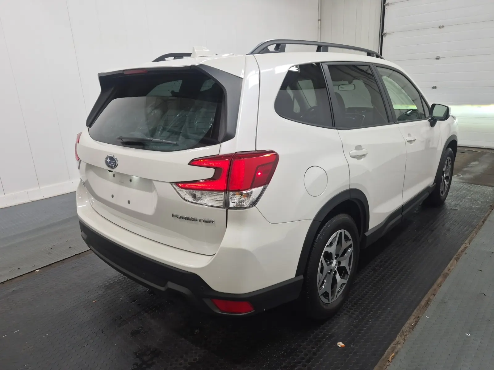 Passenger Rear 3/4 Photo