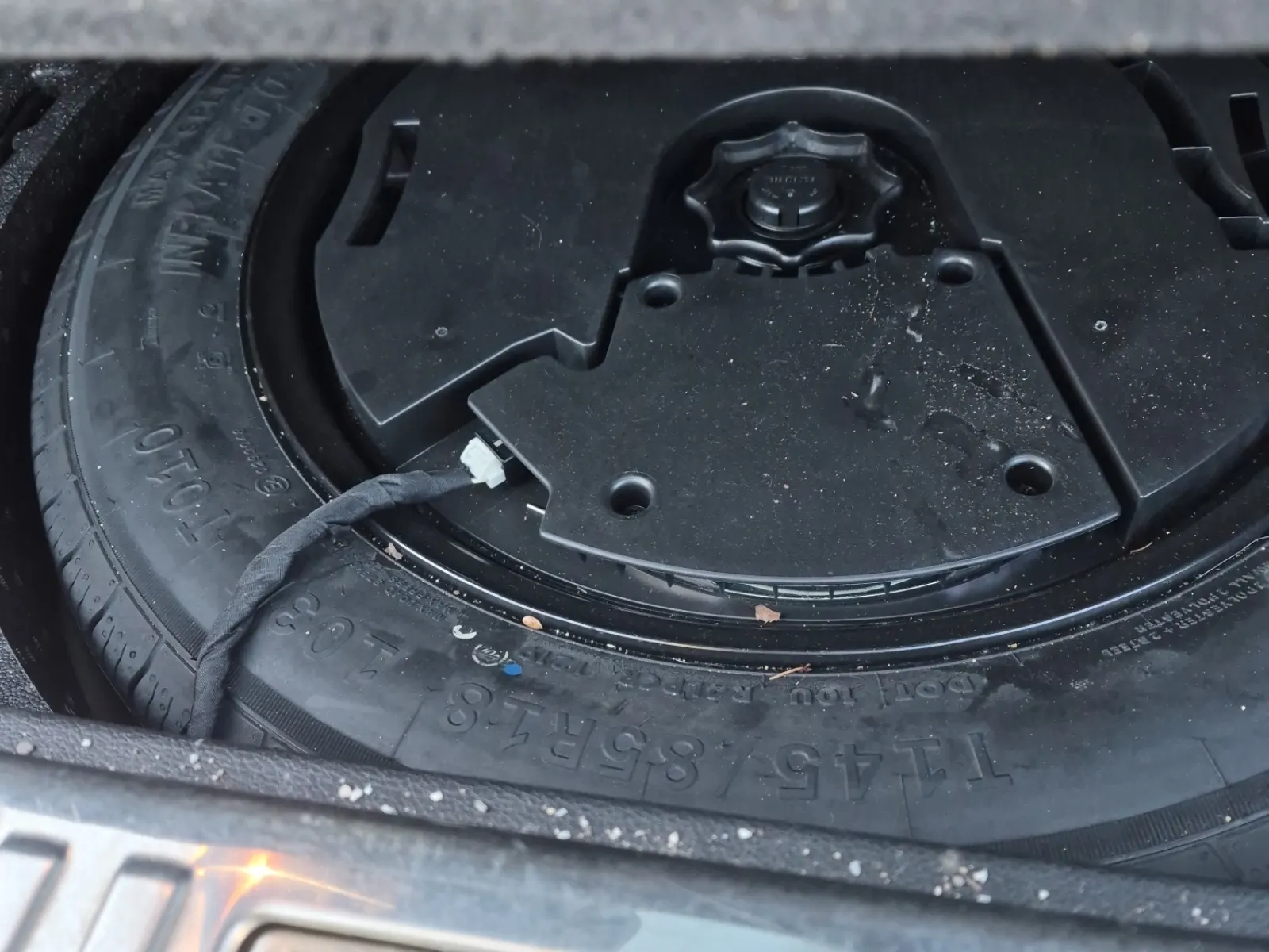 Spare Tire & Wheel Photo