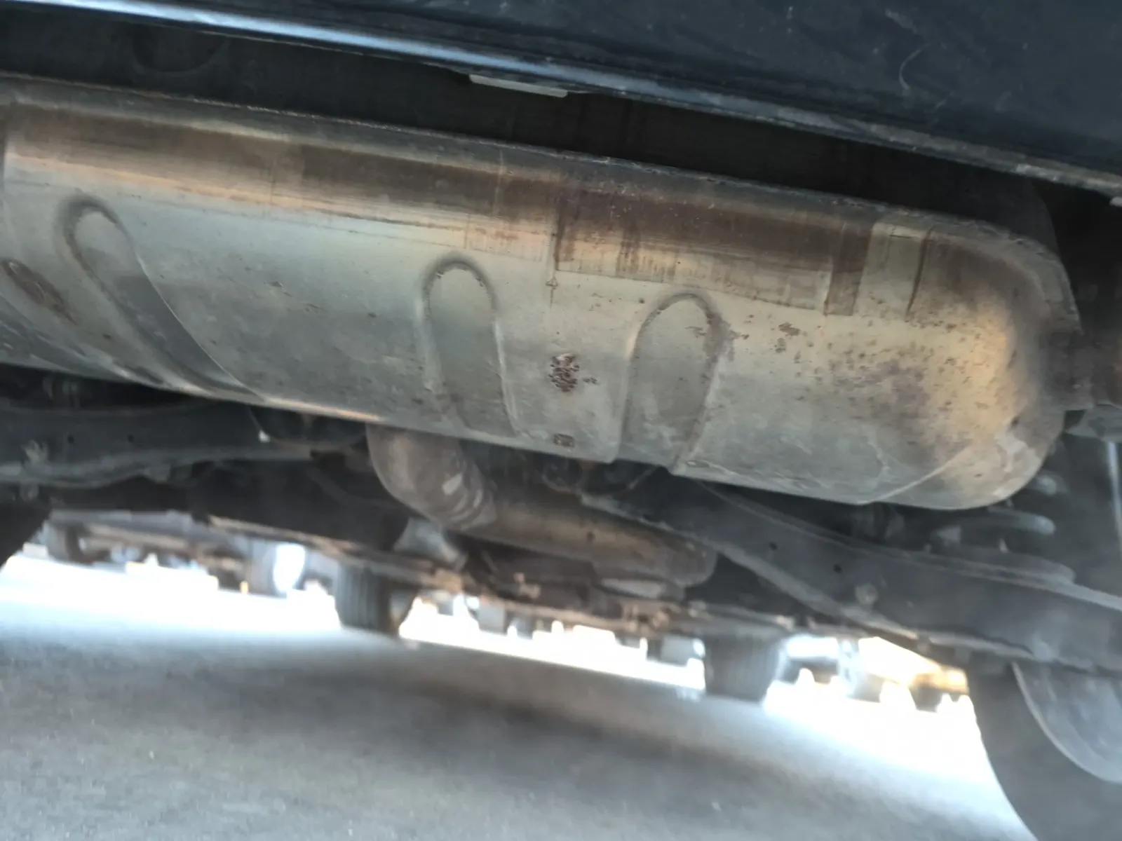 Undercarriage - Rear Photo