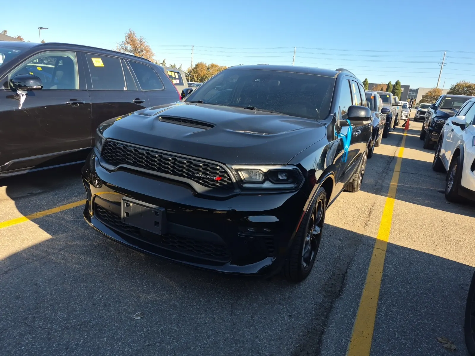 Front driver 3/4 photo