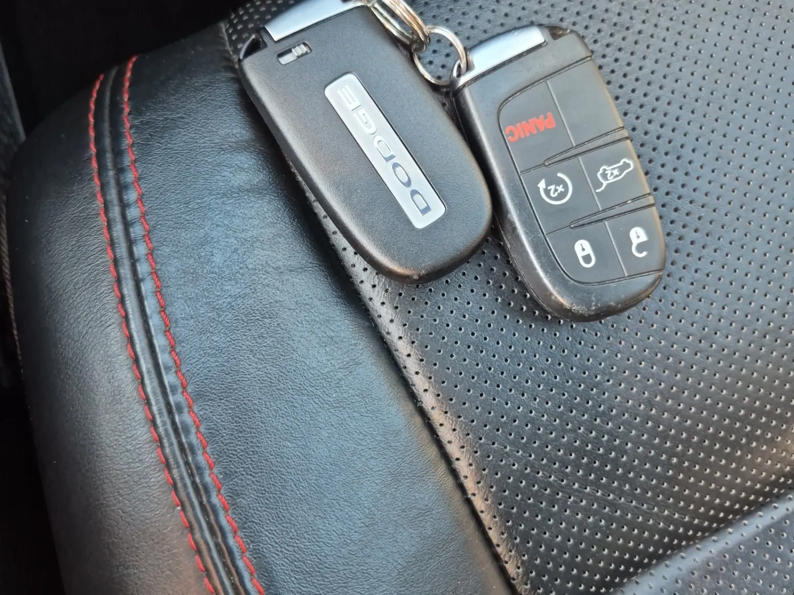 Keys/Fobs/Manual Photo