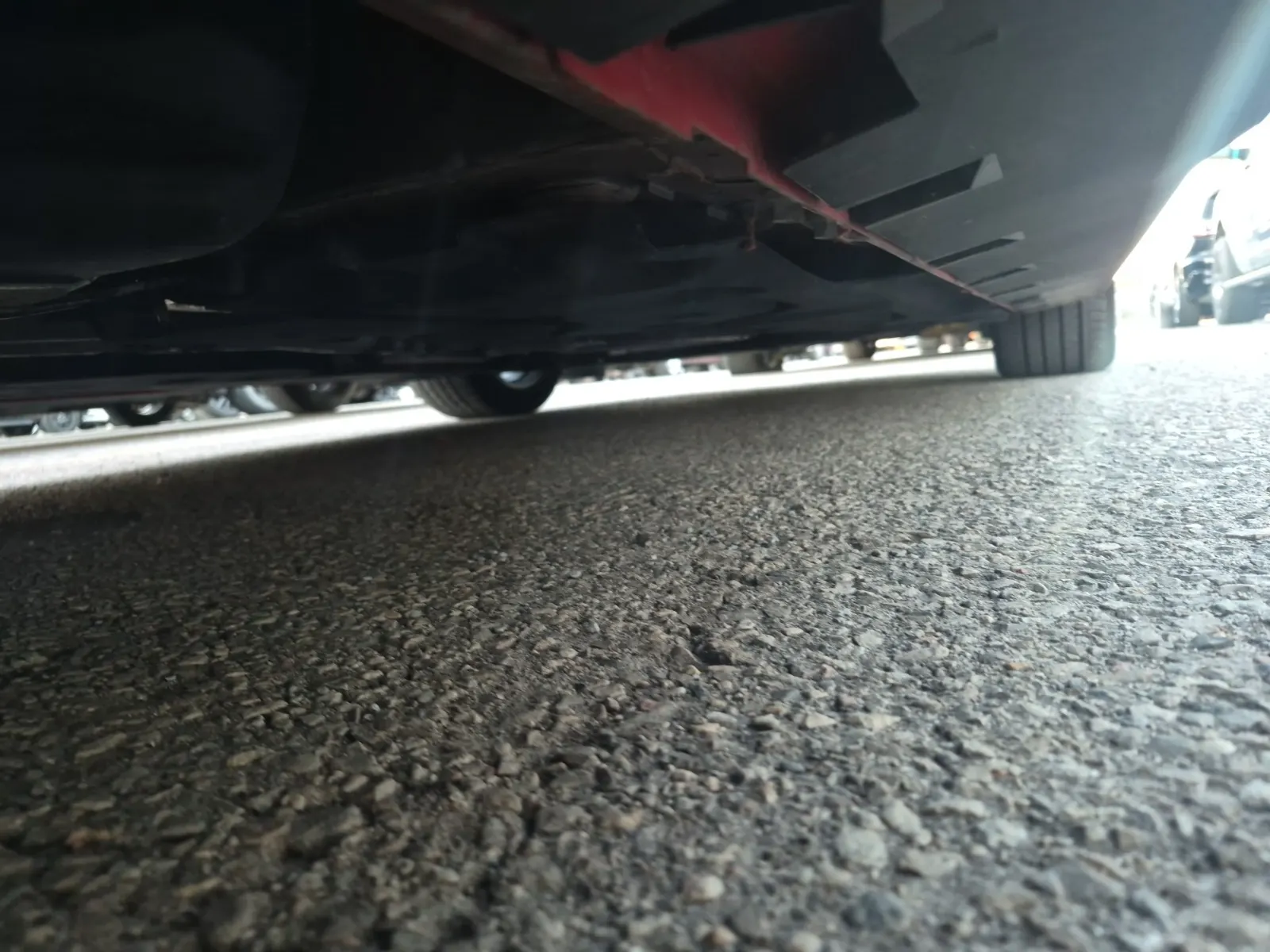 Undercarriage - Passenger Photo