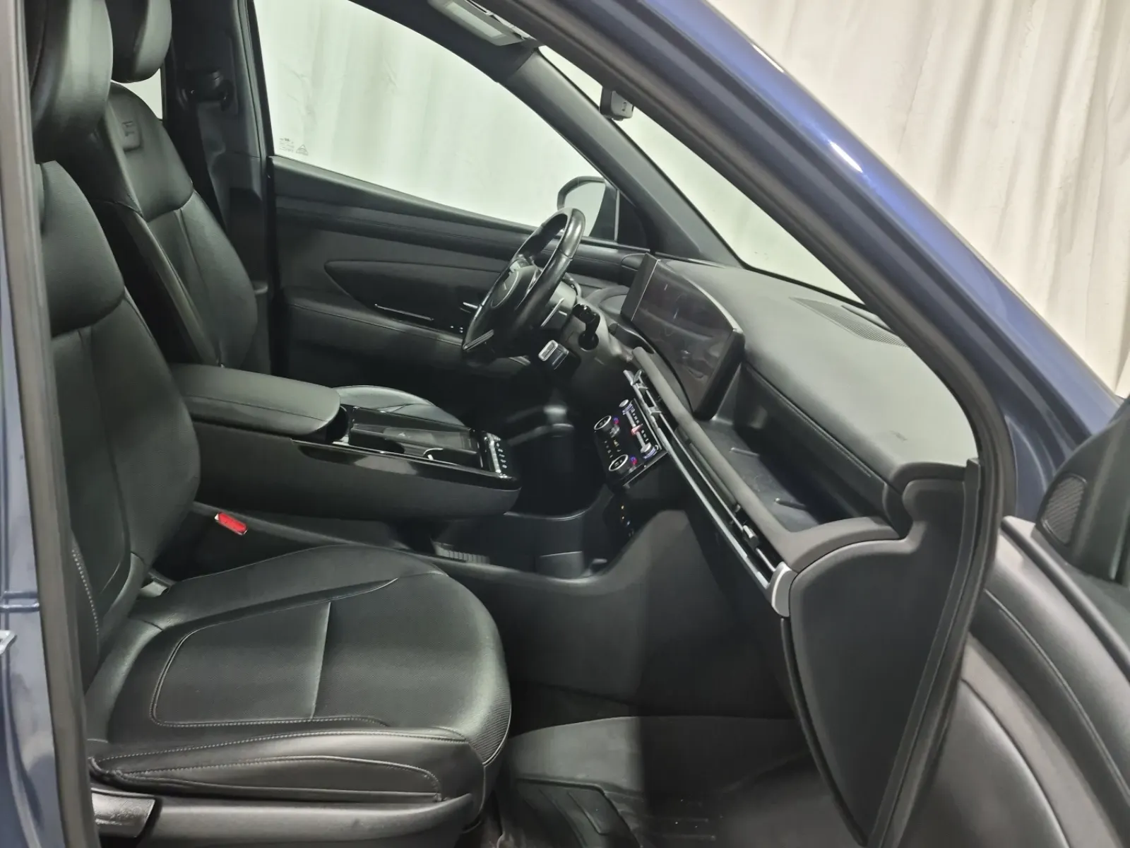 Right Side Interior Photo