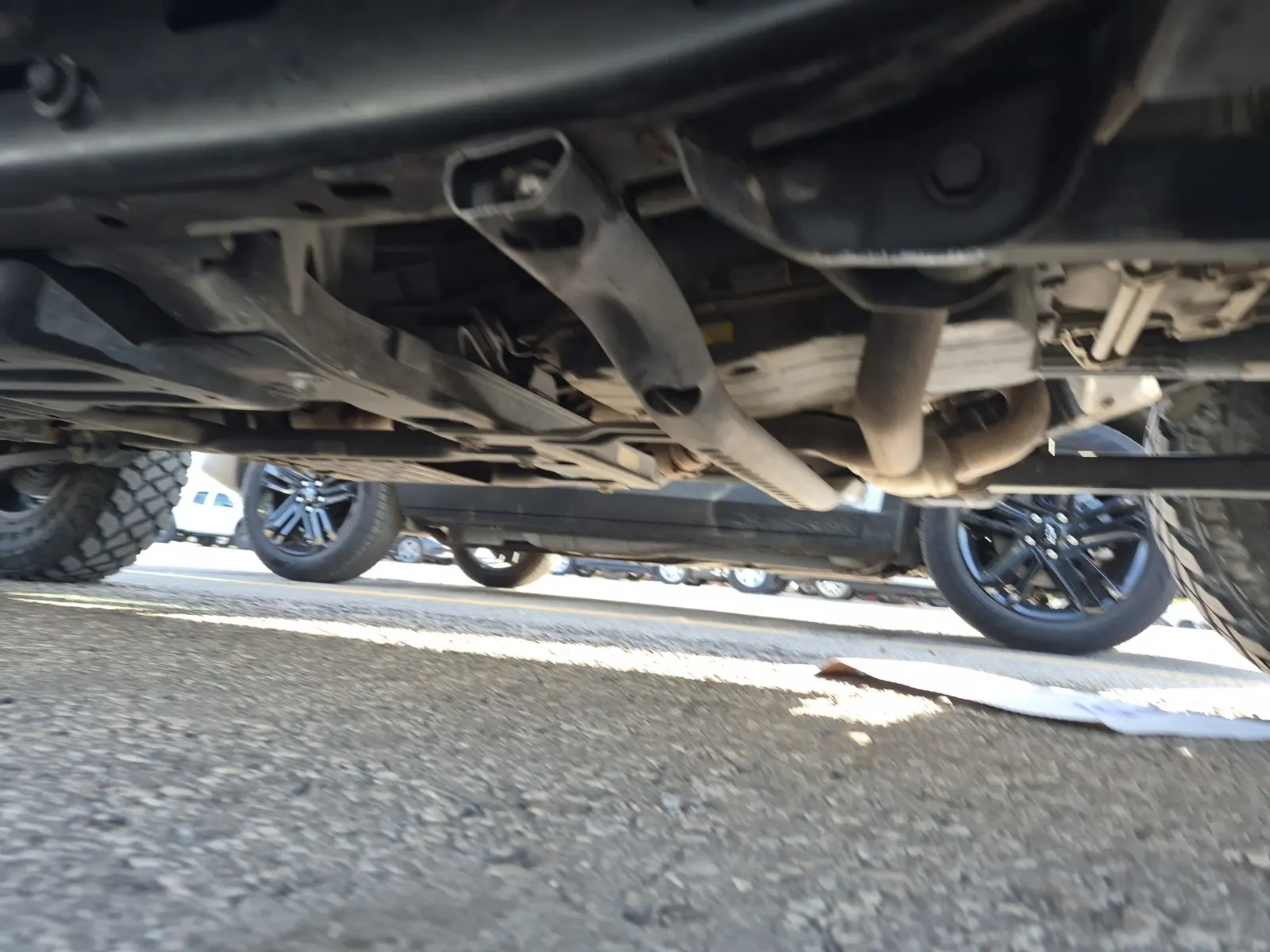 Undercarriage - Passenger Photo