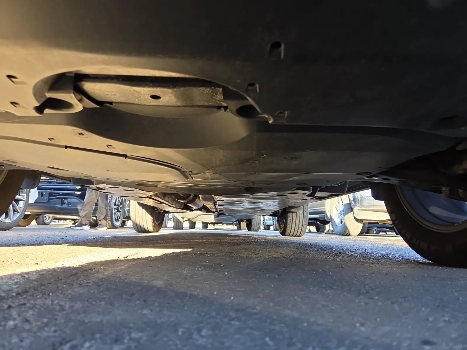 Undercarriage - Front Photo
