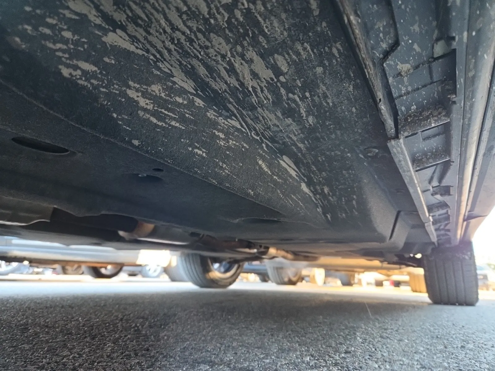 Undercarriage - Driver Photo