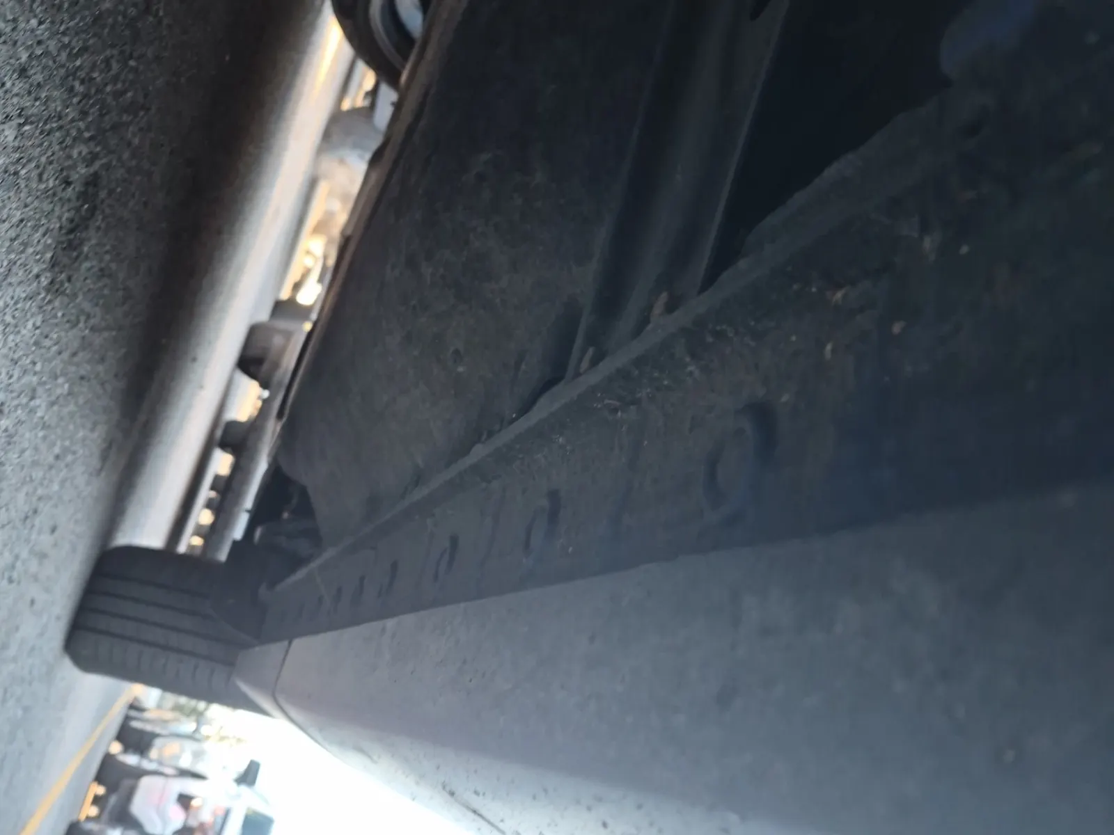 Undercarriage - Driver Photo