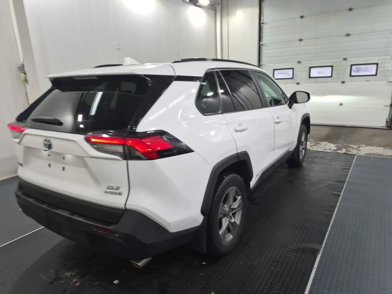 Passenger Rear 3/4 Photo