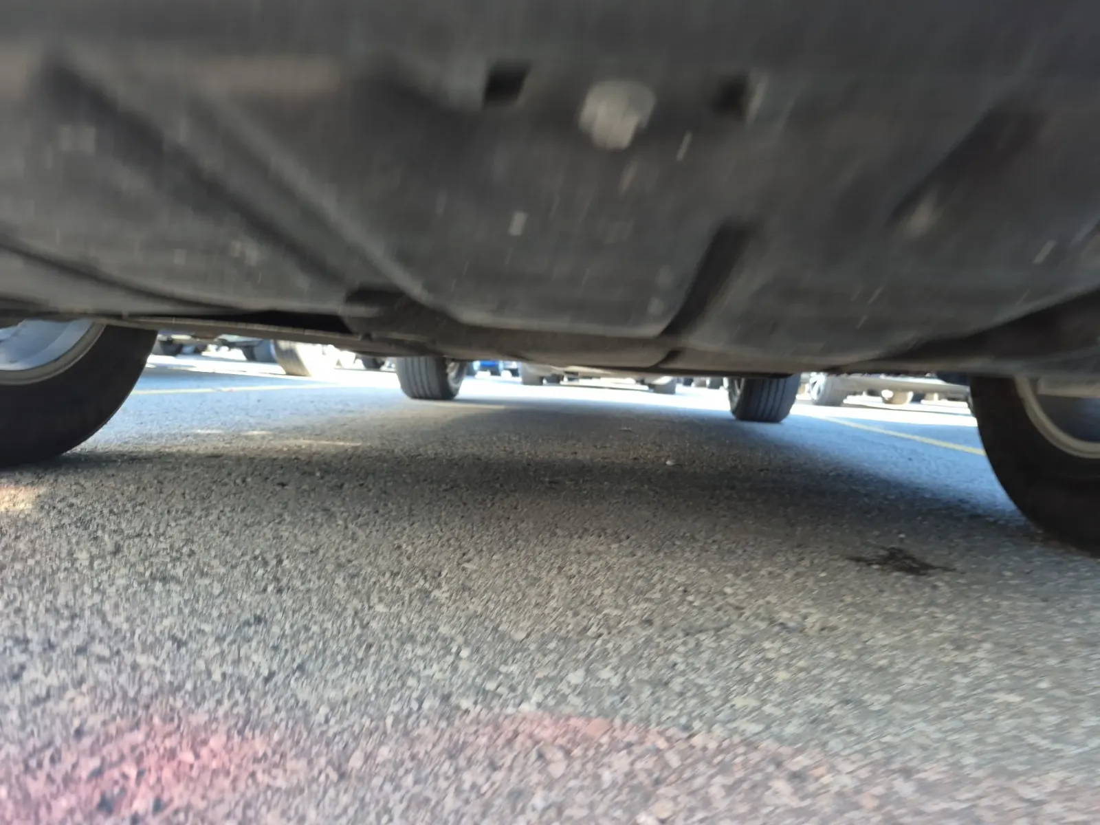 Undercarriage - Front Photo