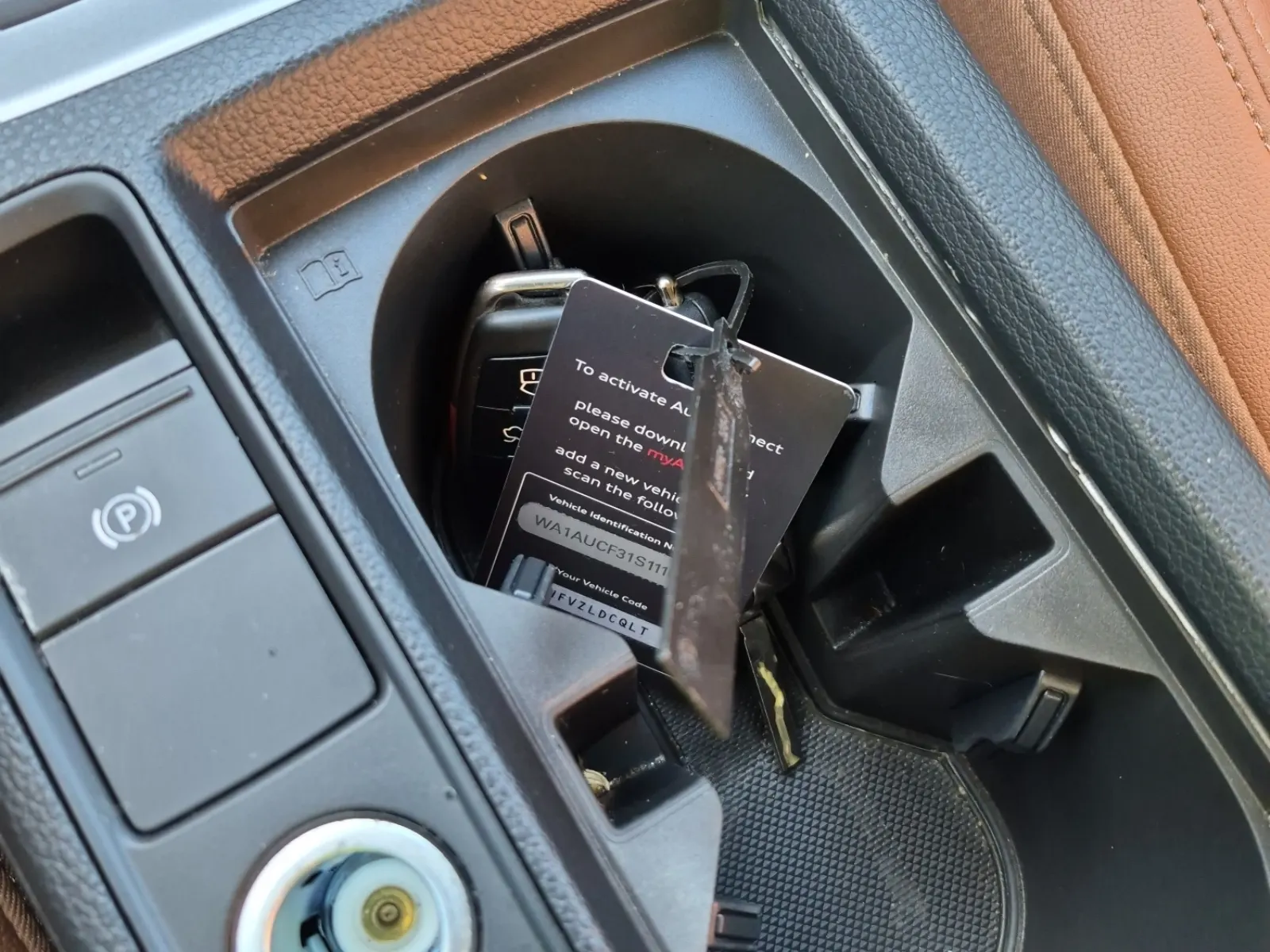 Keys/Fobs/Manual Photo
