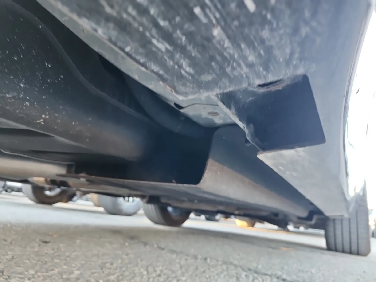 Undercarriage - Passenger Photo