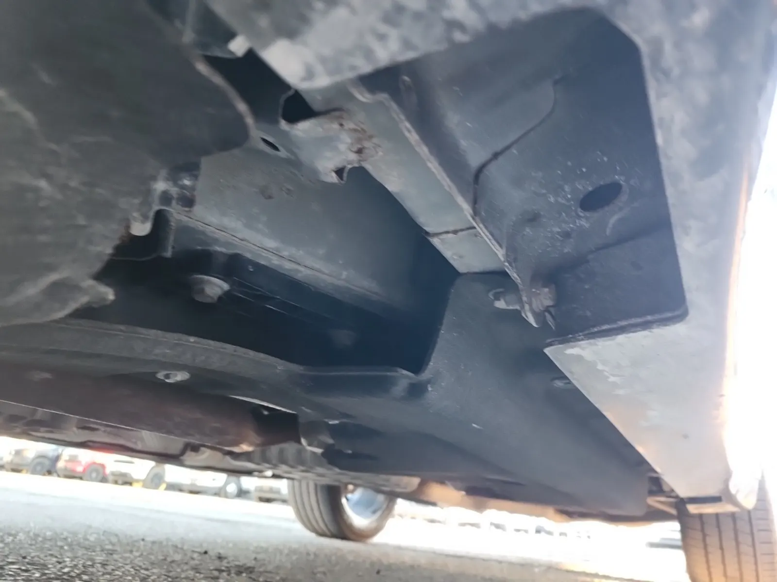 Undercarriage - Driver Photo