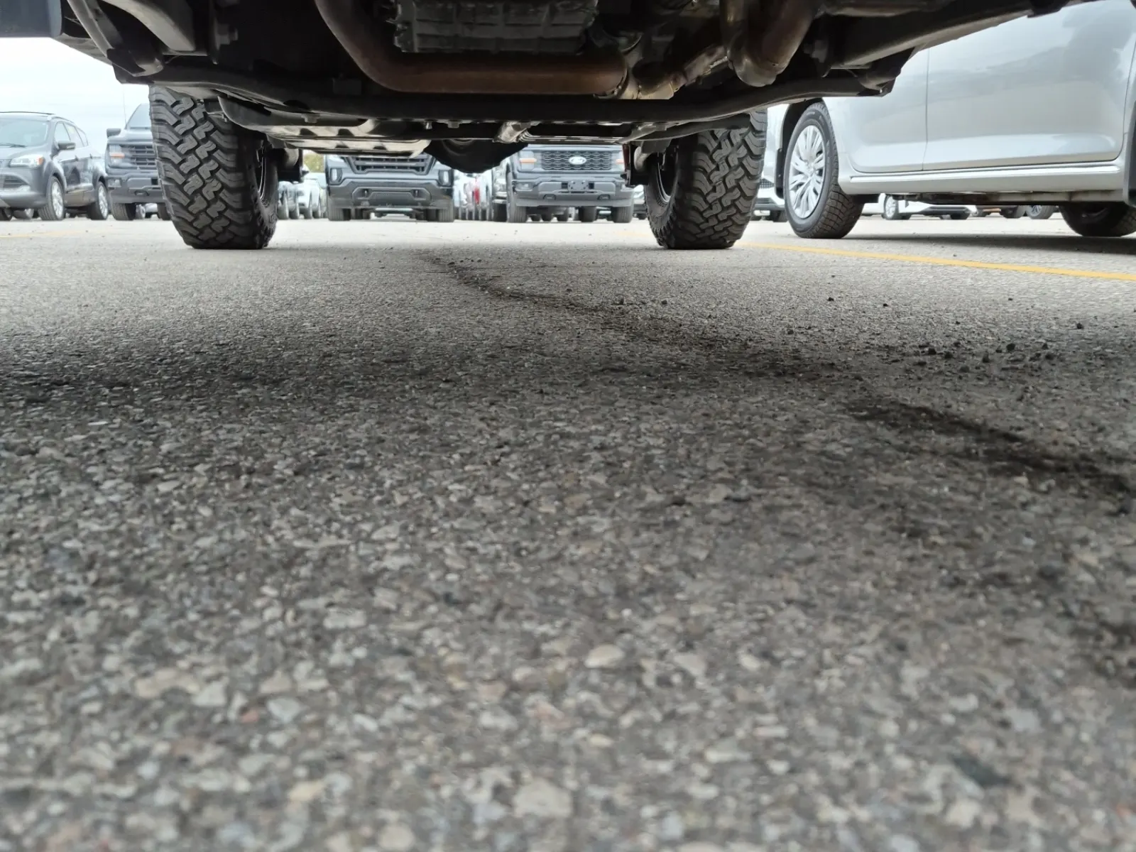 Undercarriage - Front Photo