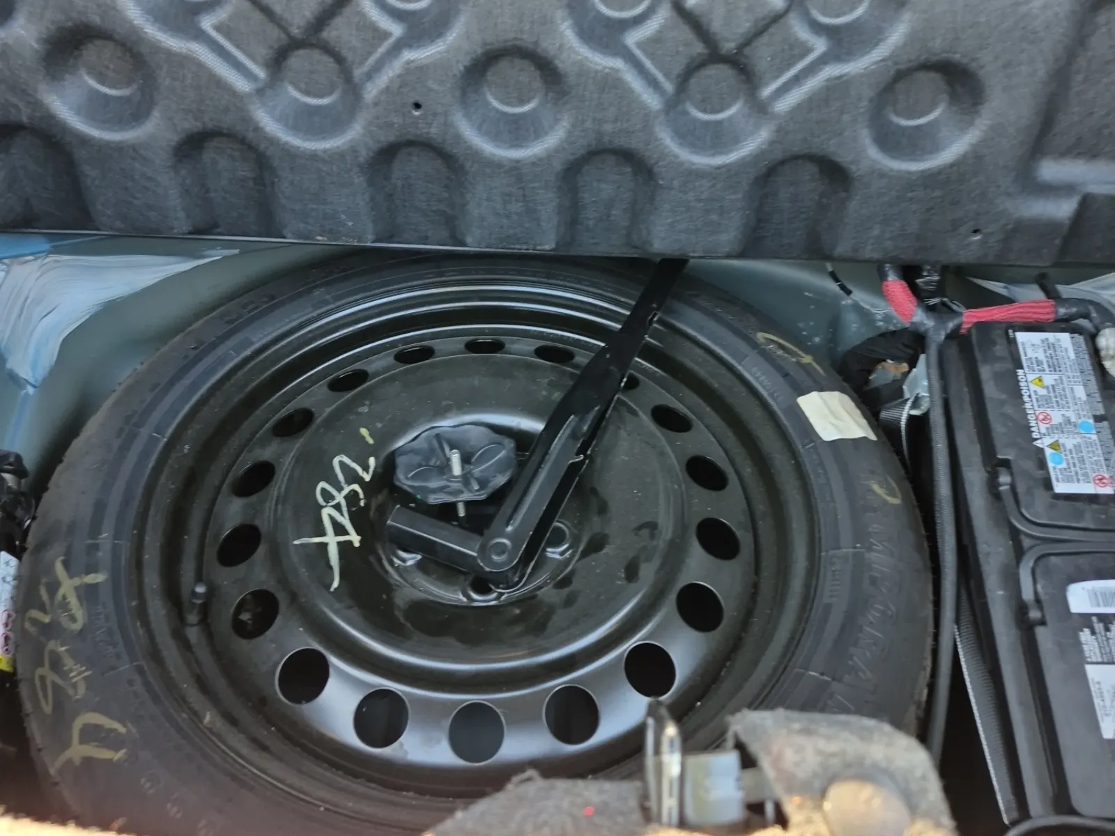 Spare Tire & Wheel Photo