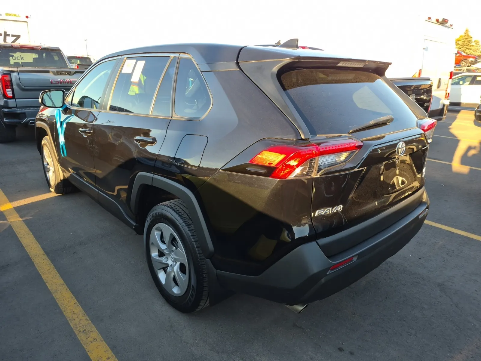 Driver Rear 3/4 Photo