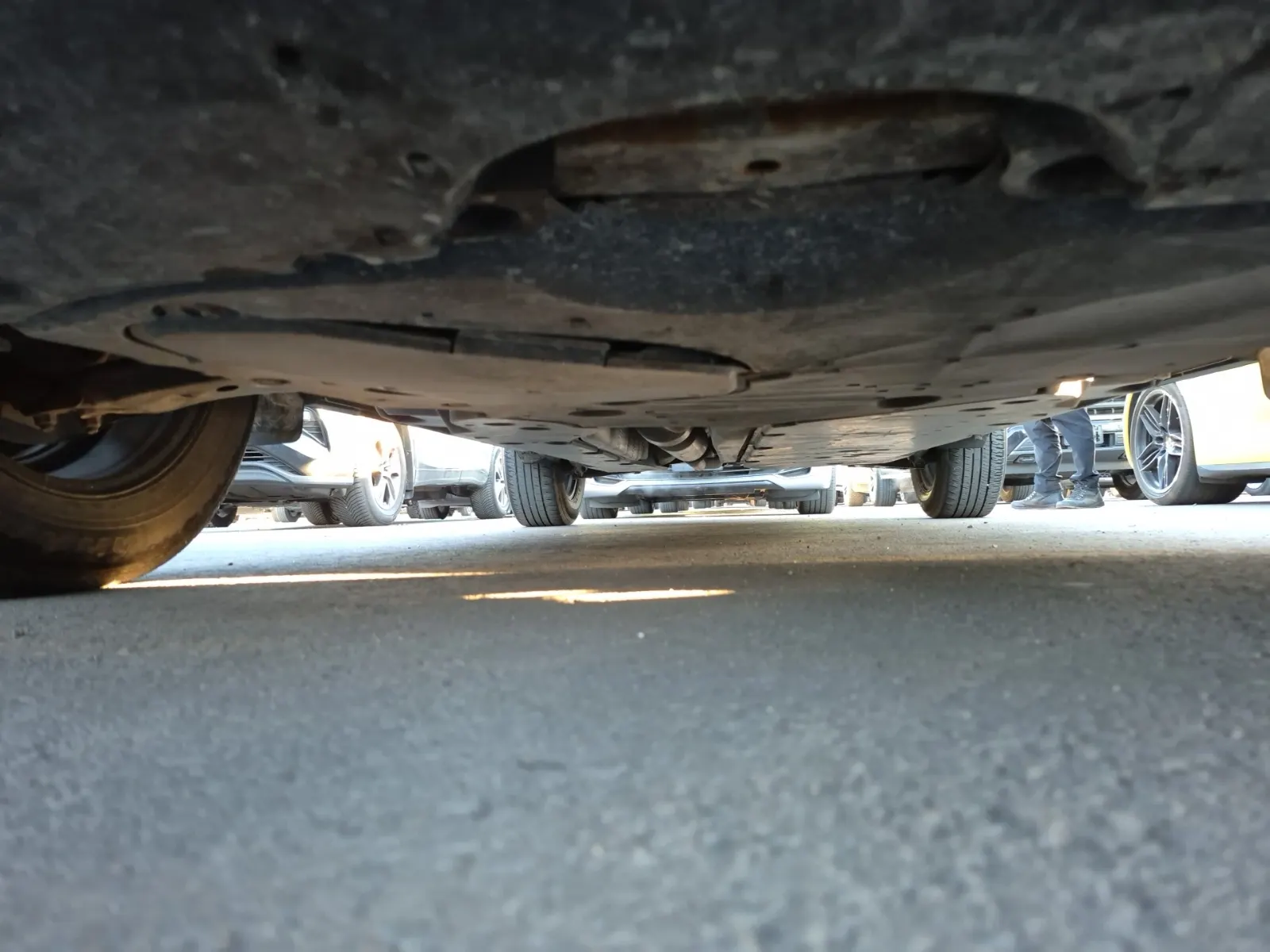 Undercarriage - Front Photo