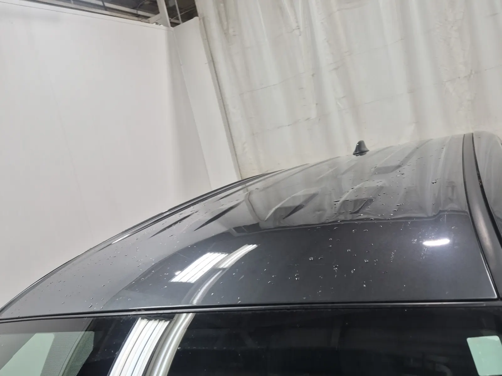 Exterior Roof Photo