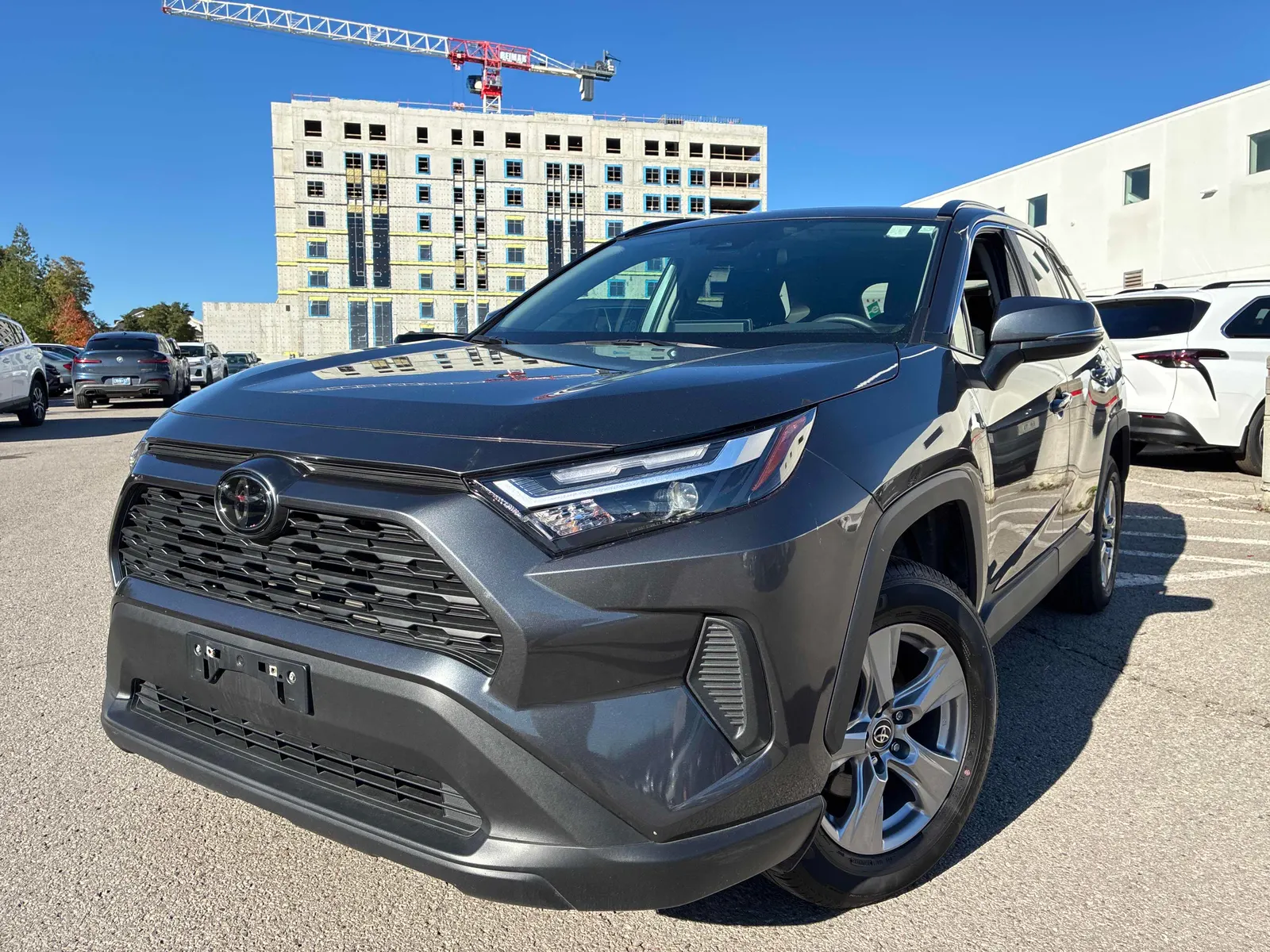 3/4 Front (Main image)
