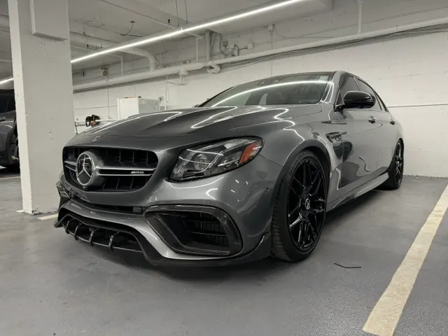 3/4 Front (Main image)