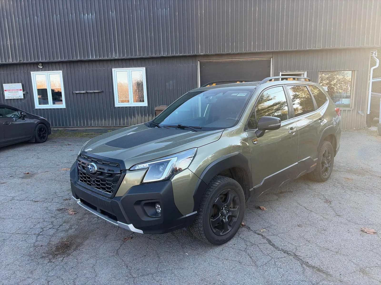 3/4 Front (Main image)