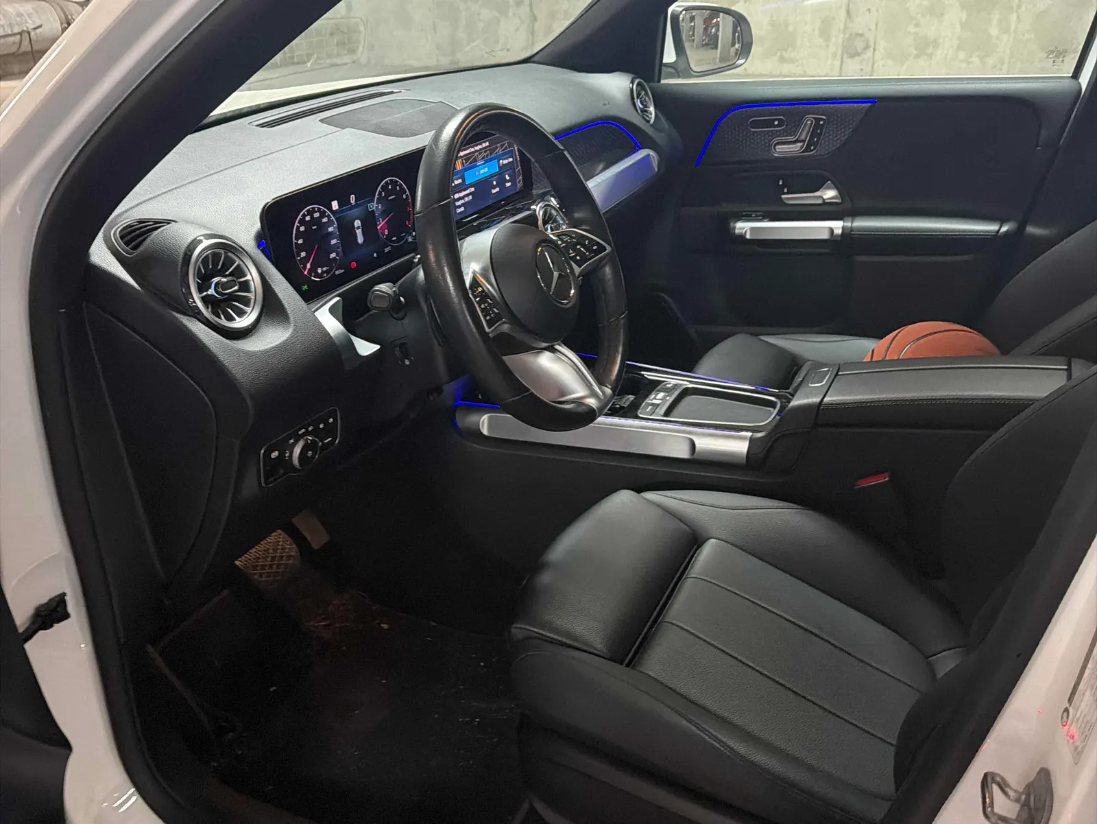 Interior driver side