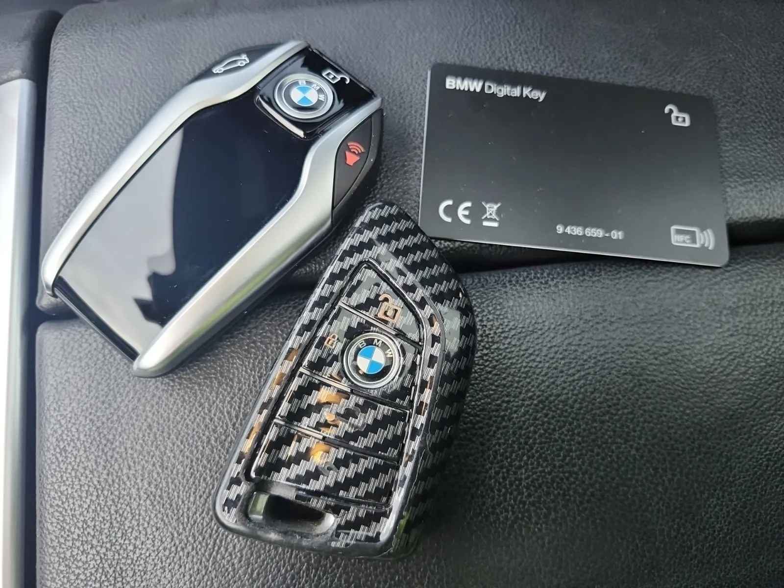 Keys/Fobs/Manual Photo