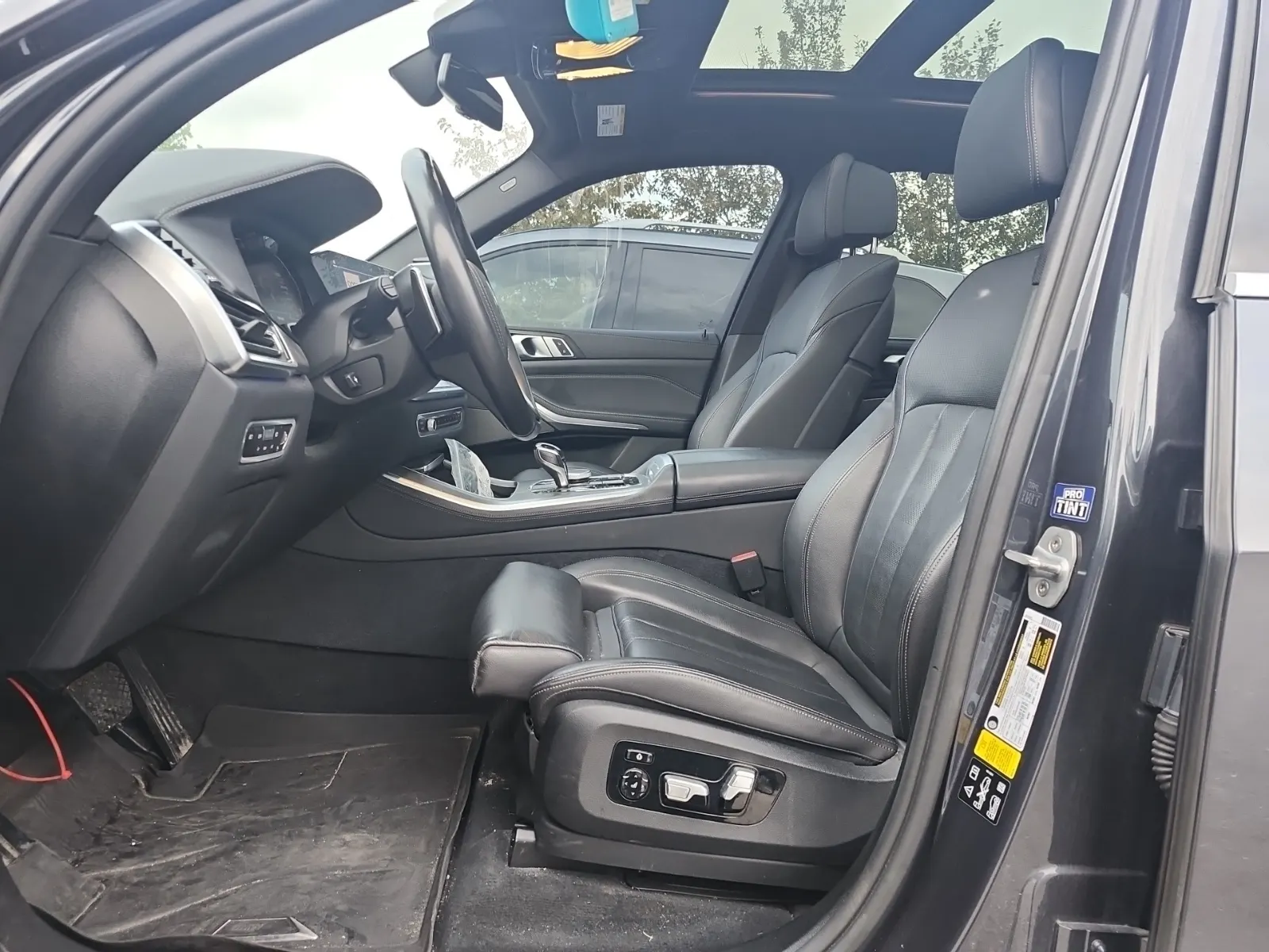 Front Interior Photo