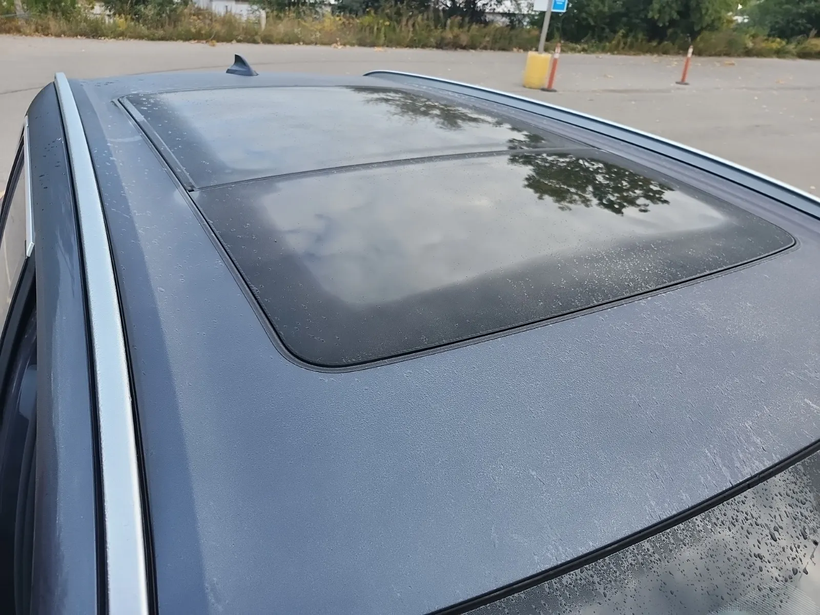Exterior Roof Photo