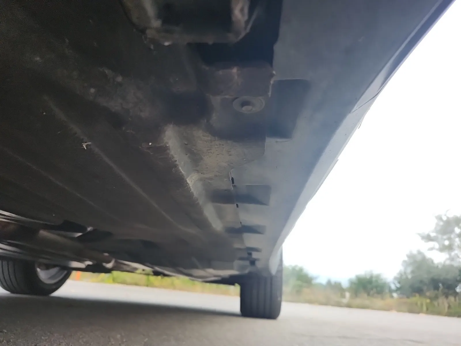 Undercarriage - Driver Photo