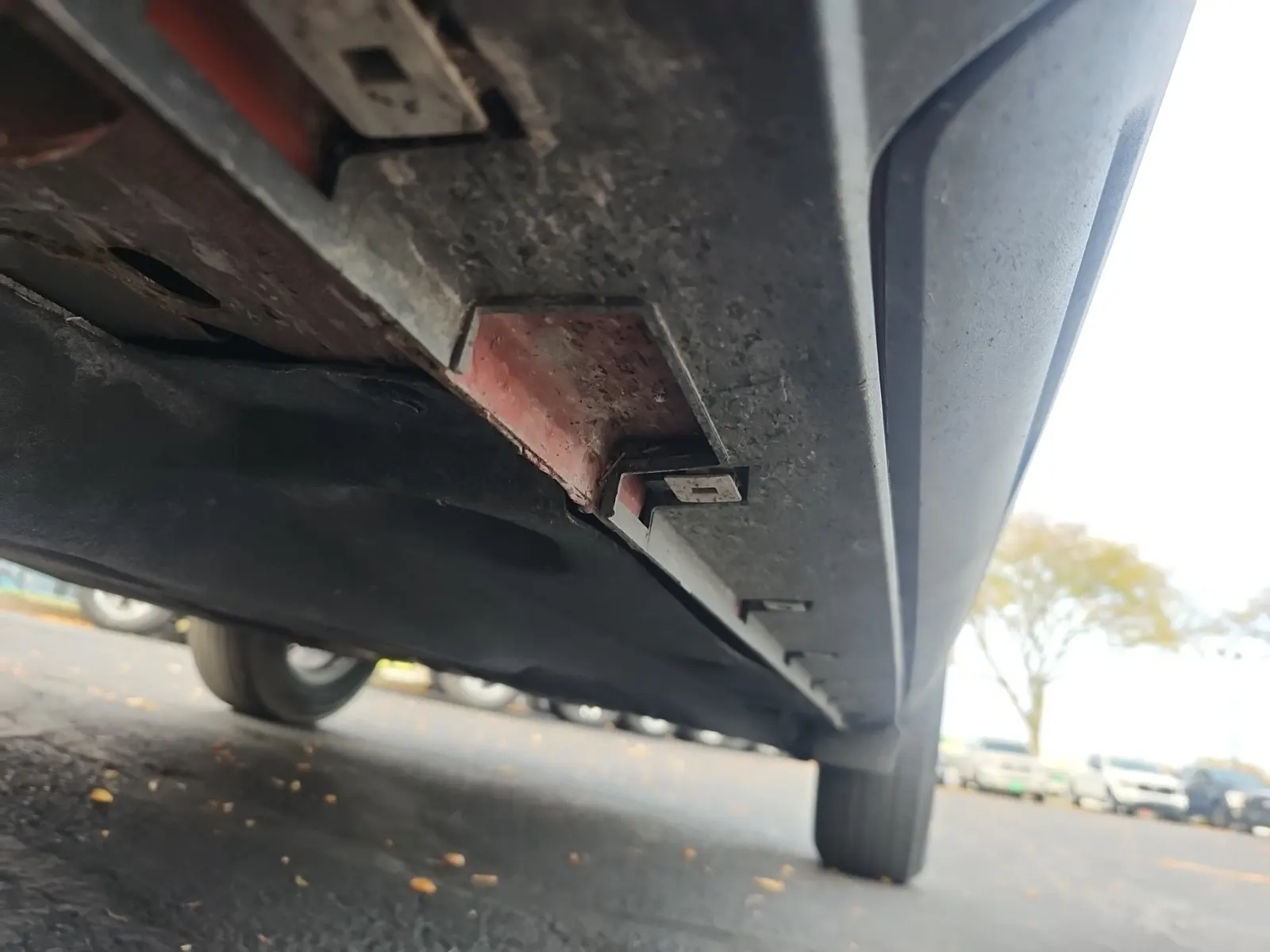 Undercarriage - Driver Photo