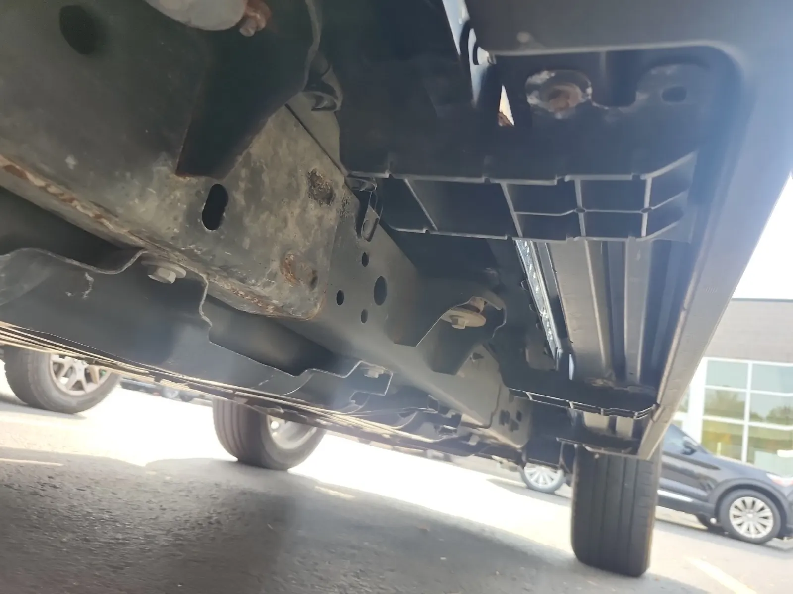 Undercarriage - Passenger Photo