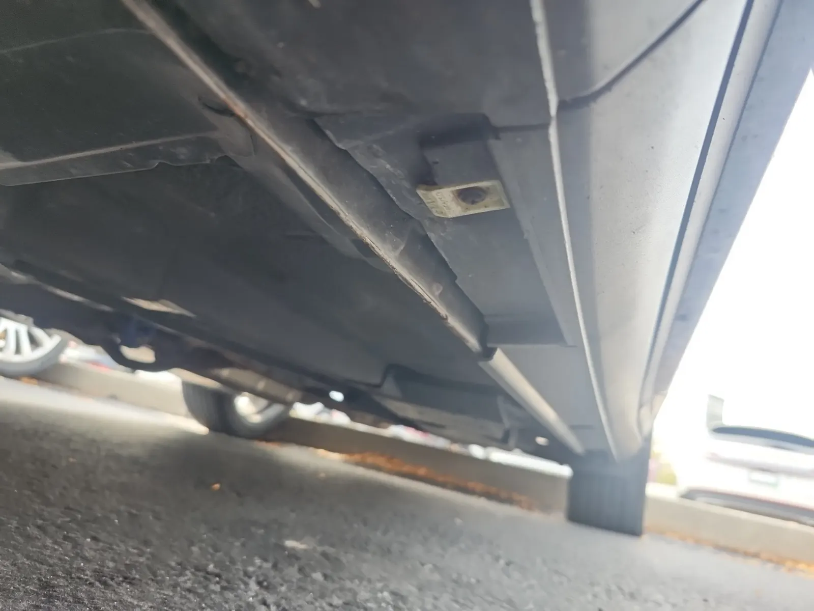 Undercarriage - Driver Photo