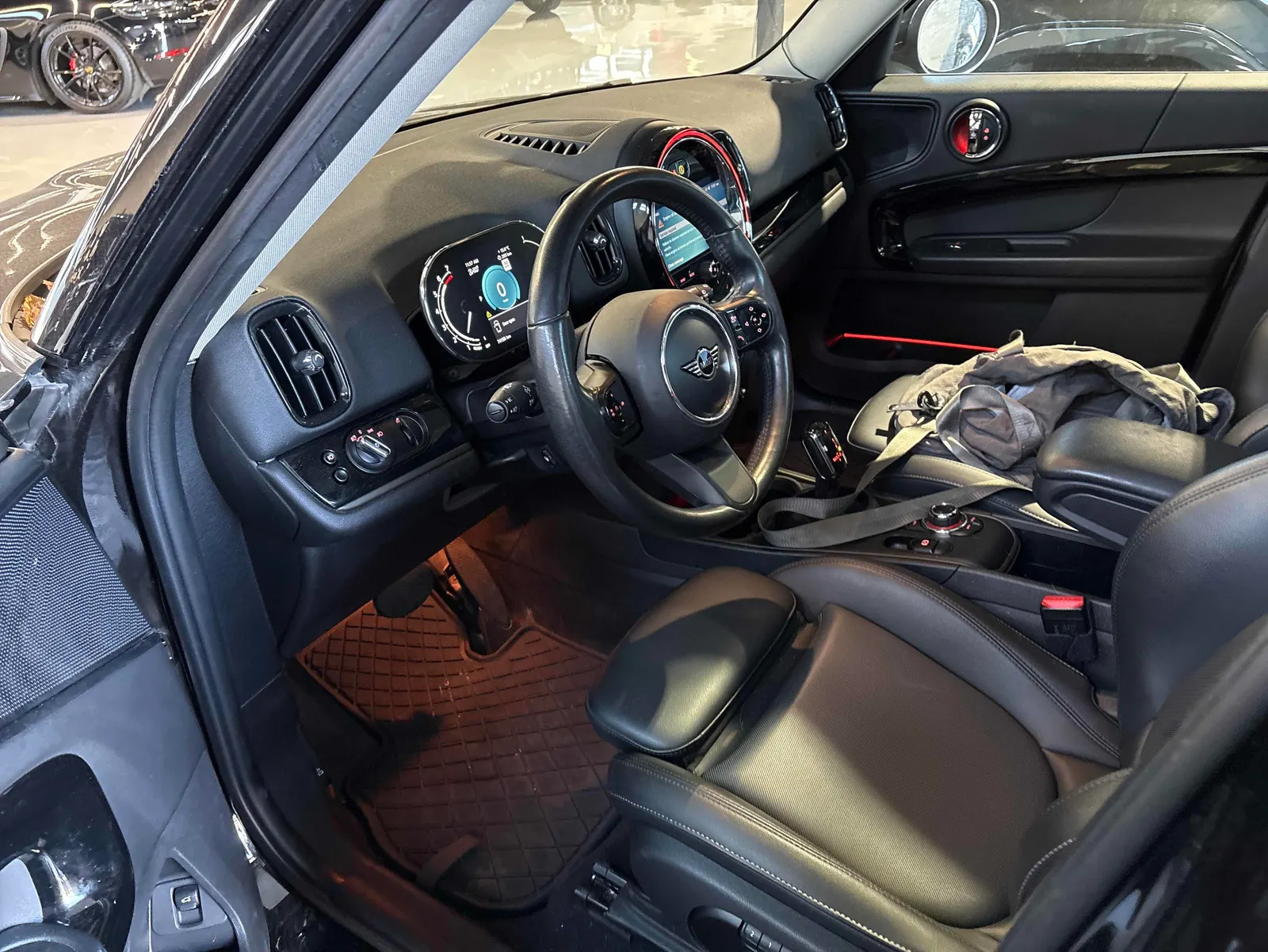 Interior driver side