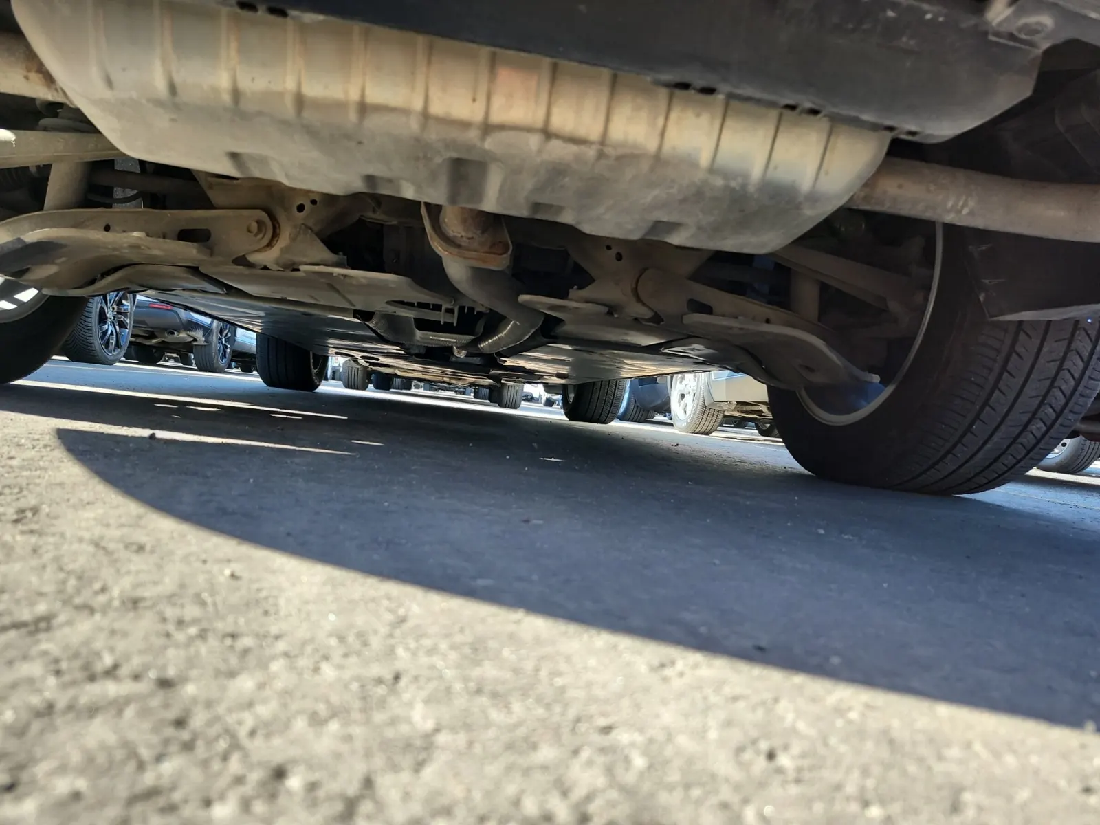 Undercarriage - Rear Photo