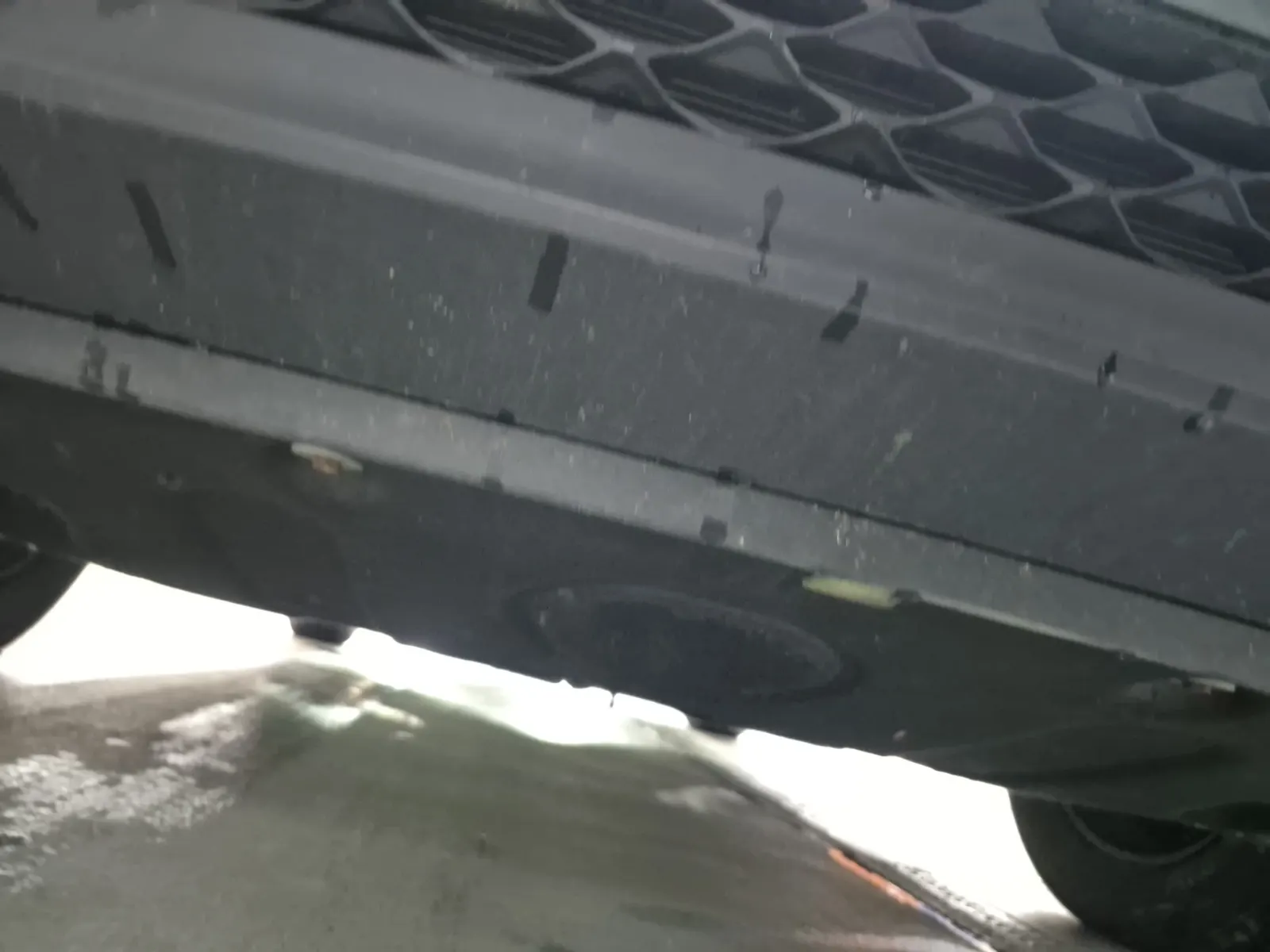 Undercarriage - Front Photo