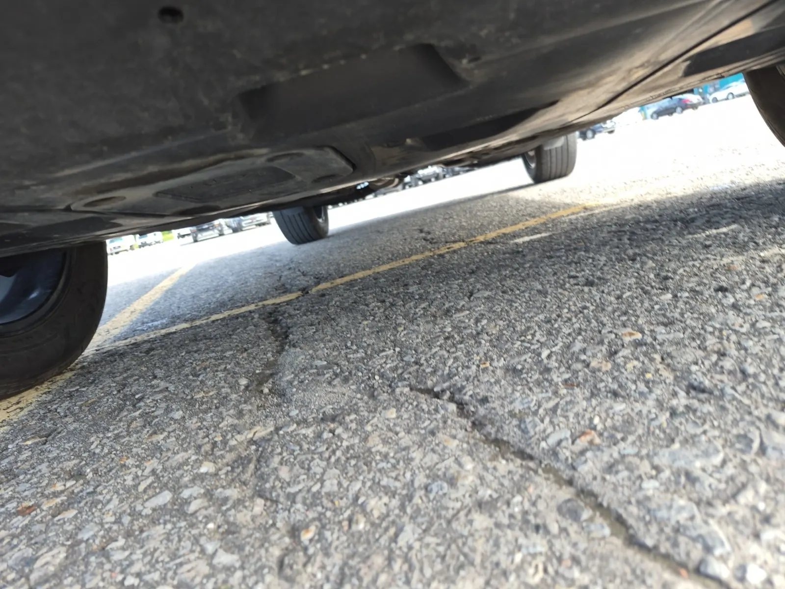 Undercarriage - Front Photo